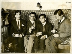 Fotografía en la Residencia de Estudiantes de Madrid de J. Bello, G. Lorca, J. Centeno y L.E. Daniel