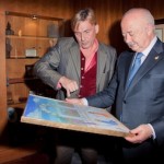 El presidente del Cabildo recibe al pintor ruso Iván Surikov