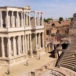 Teatro Romano: La skene romana o frons scaenae