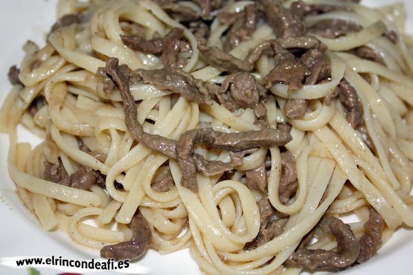 espaguetis-con-carne-1