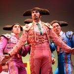 Yllana organiza una hilarante corrida de toros en el Auditorio de Teror