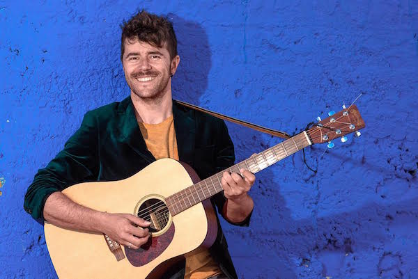 El músico madrileño Daniel Rovalher ofrece este viernes un concierto en San Martín