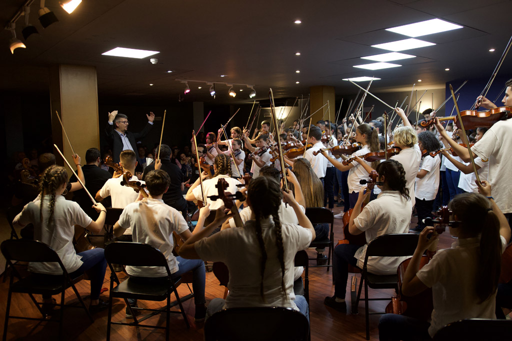 Barrios Orquestados imparte lecciones en casa y convida a cultura durante el confinamiento