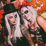 Música, sorpresas y maquilladoras para la noche de Halloween en Berlín 89 y Mojos y Mojitos