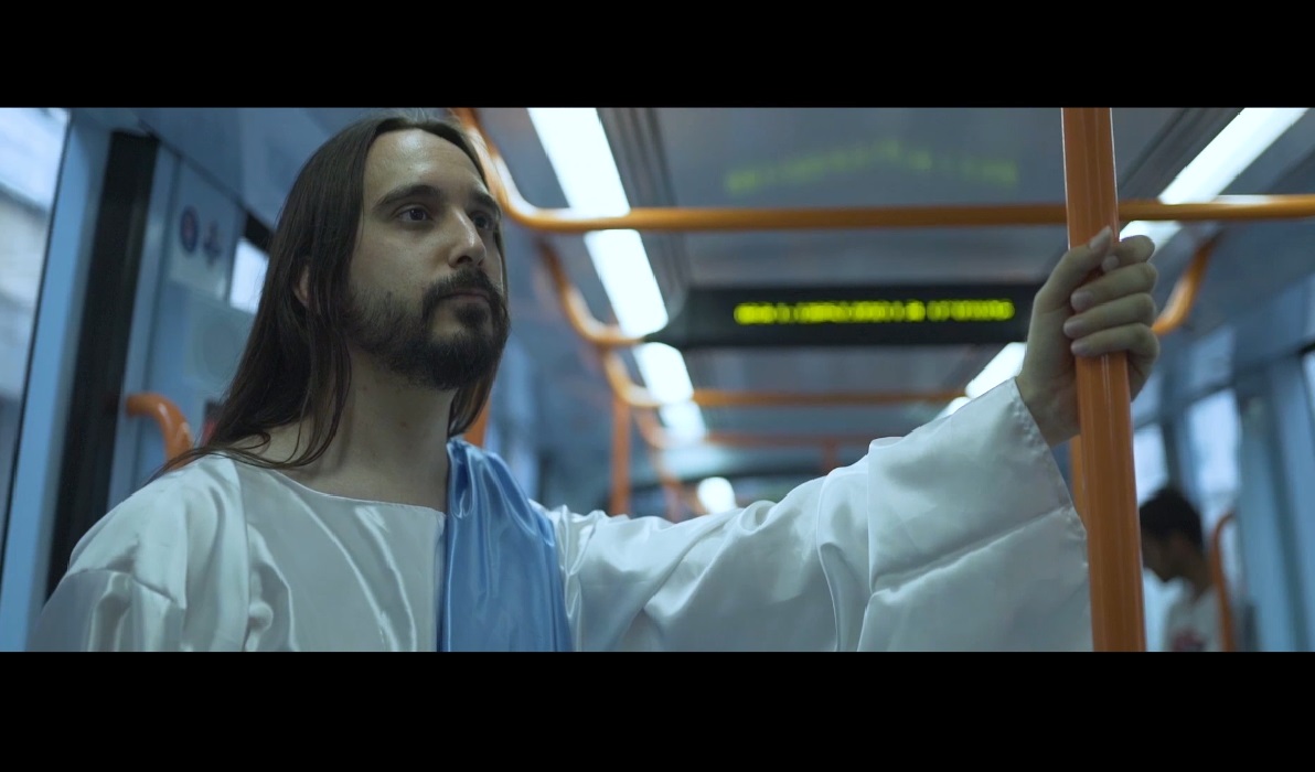 Jesucristo se viene a vivir a Tenerife en el nuevo cortometraje de Anatael Pérez