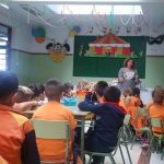 180 escolares de Tenerife escriben un cuento a la radio para celebrar su Día Mundial